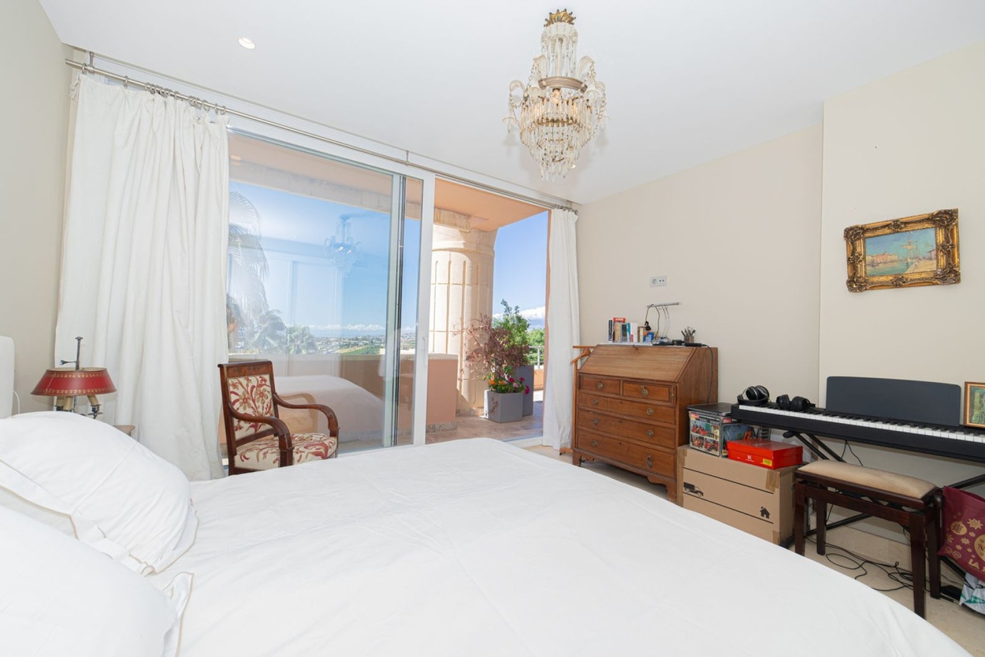 Resale - apartment - Marbella - Nueva Andalucía