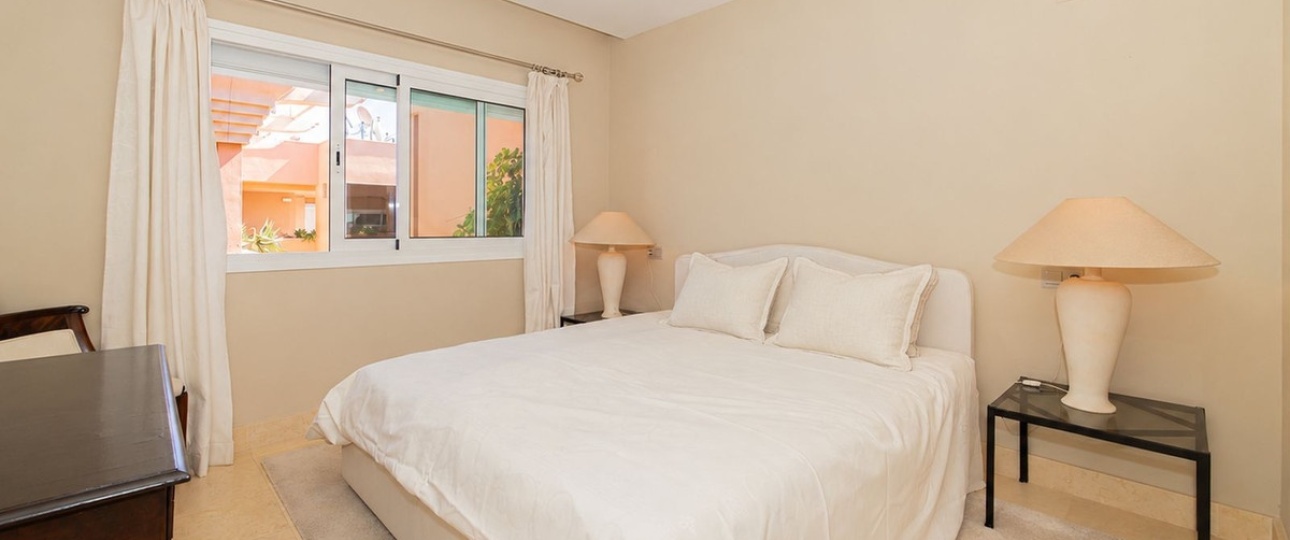 Resale - apartment - Marbella - Nueva Andalucía