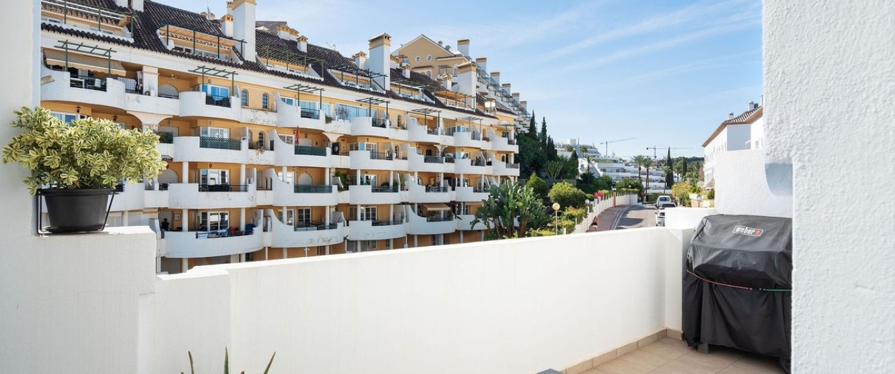 Resale - apartment - Marbella - Nueva Andalucía