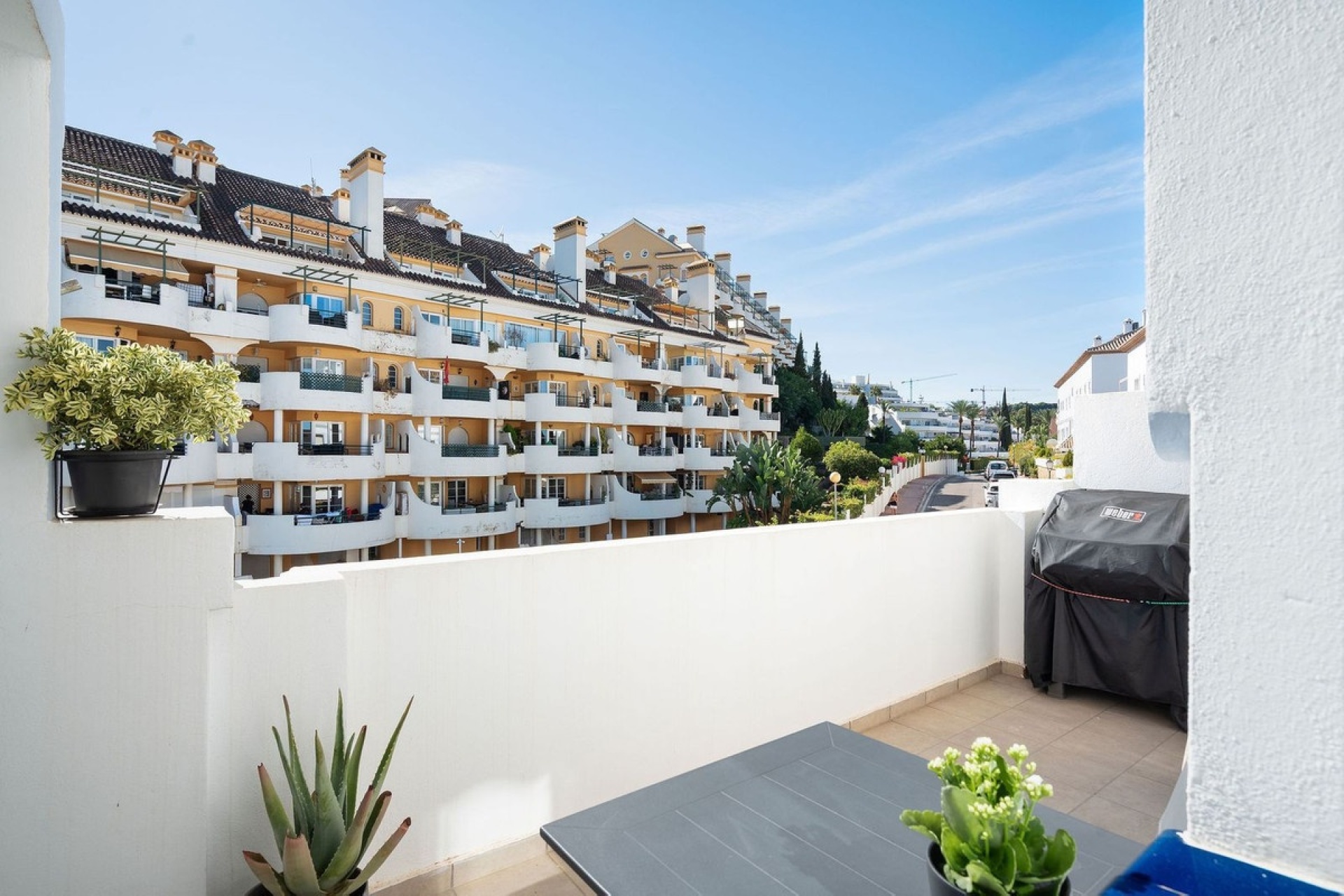 Resale - apartment - Marbella - Nueva Andalucía