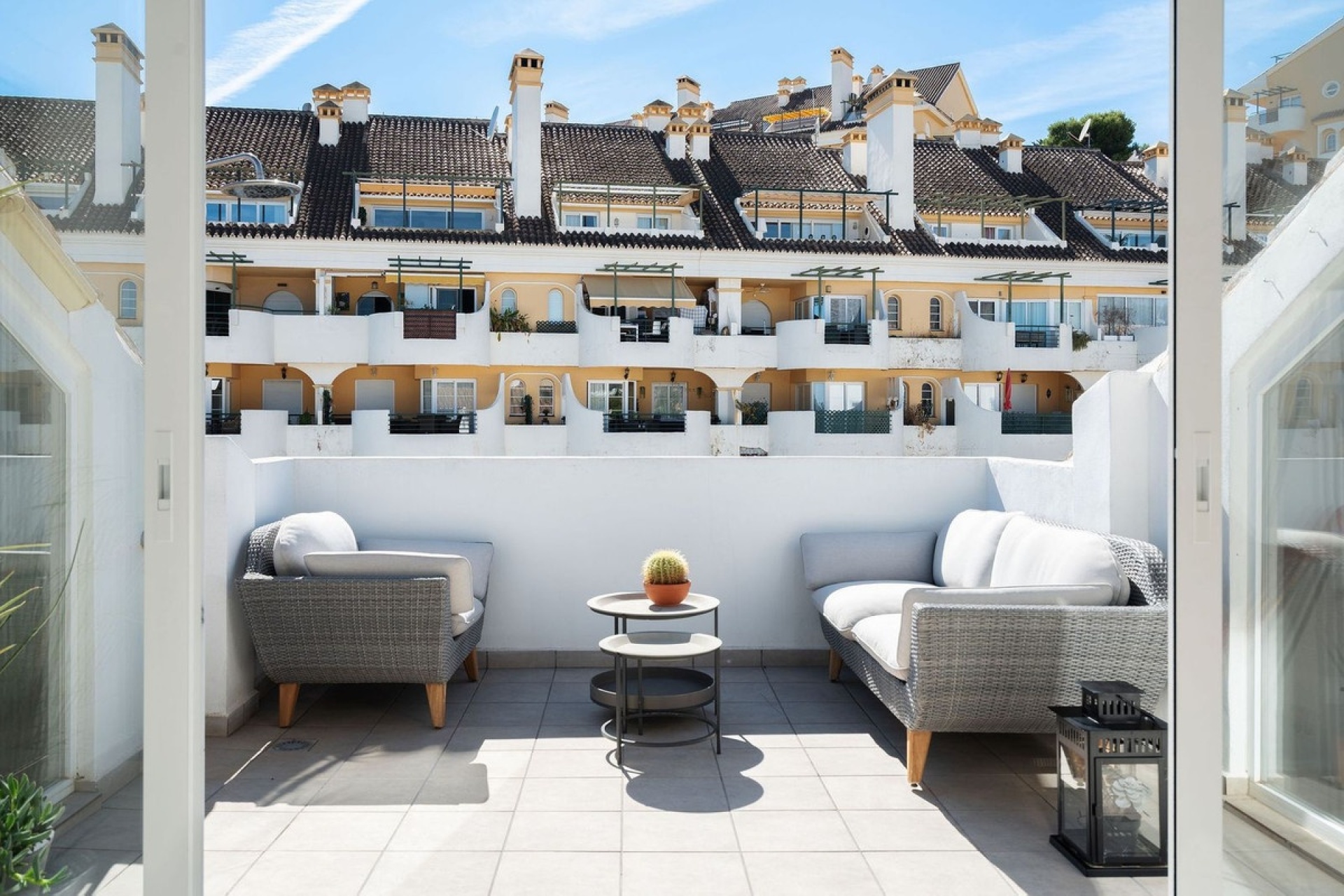 Resale - apartment - Marbella - Nueva Andalucía