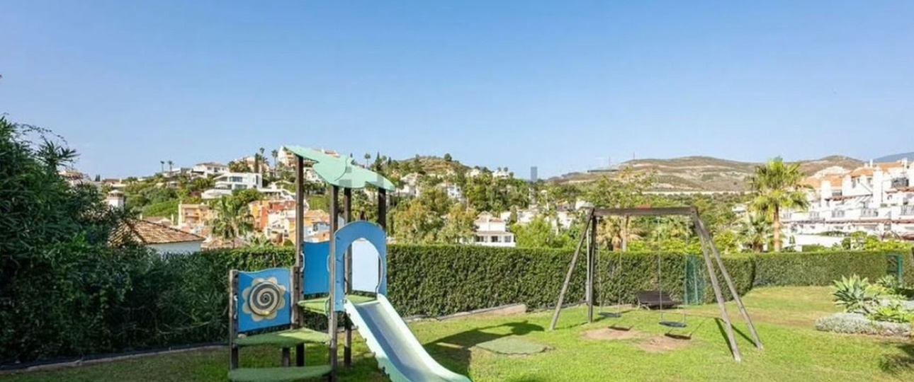 Resale - apartment - Marbella - Nueva Andalucía