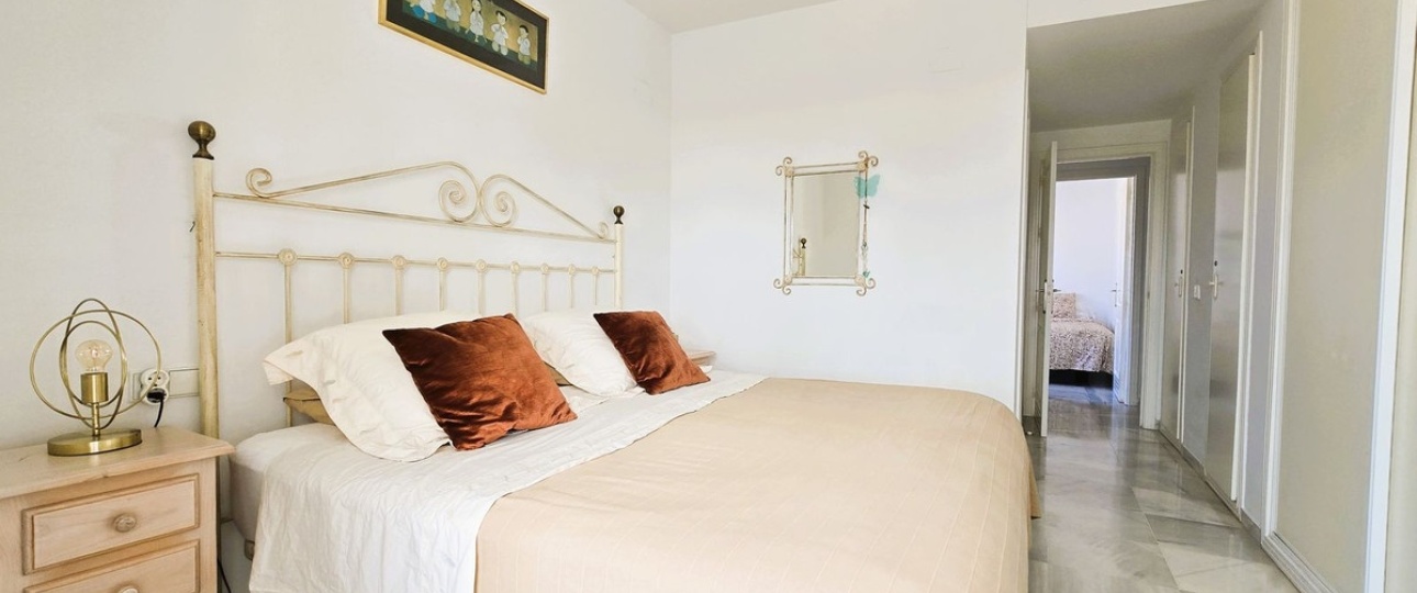 Resale - apartment - Marbella - Nueva Andalucía