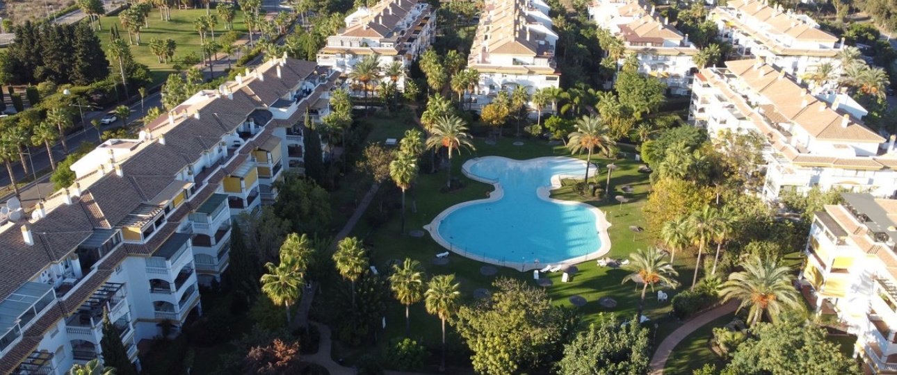 Resale - apartment - Marbella - Nueva Andalucía