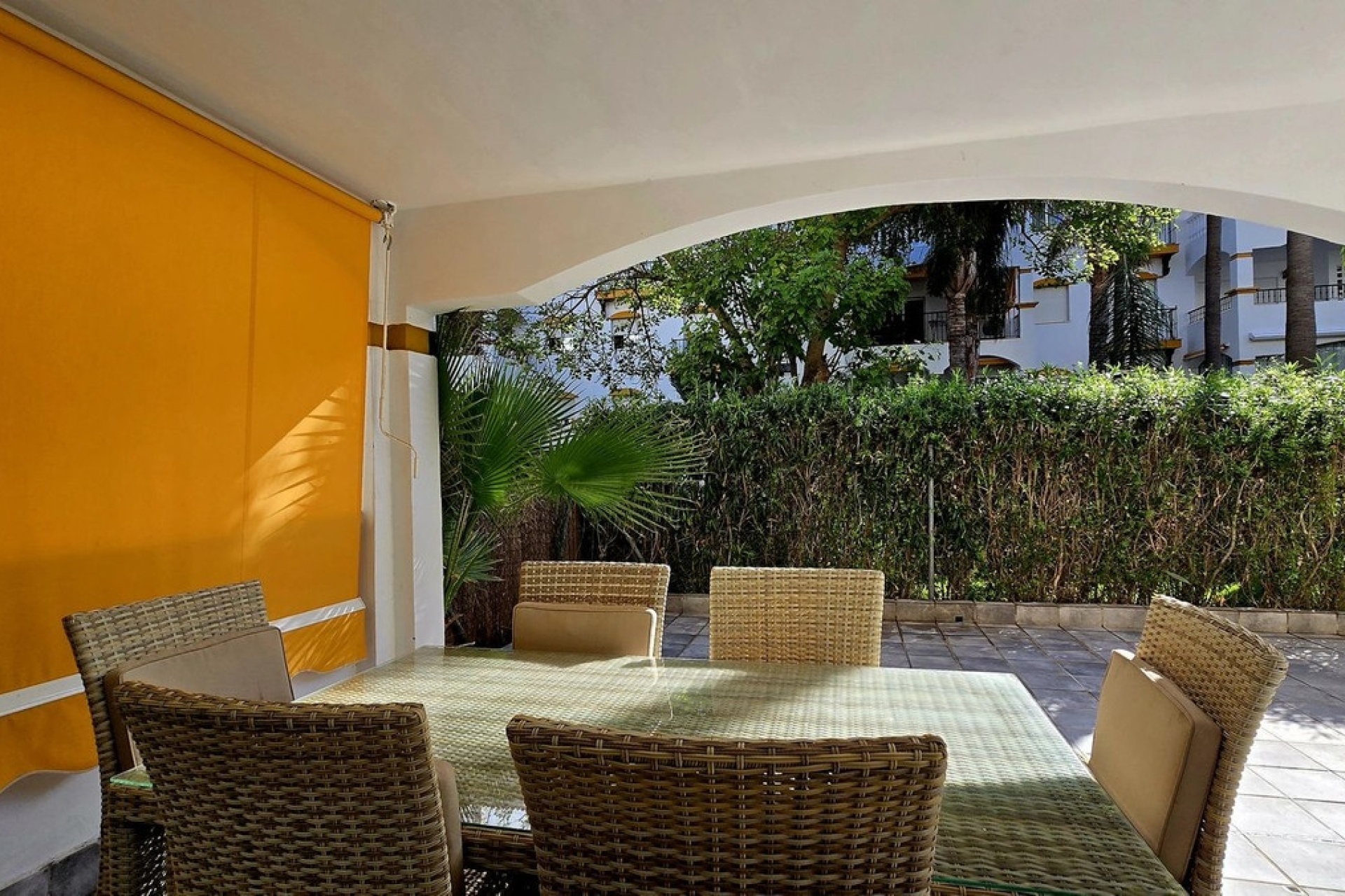 Resale - apartment - Marbella - Nueva Andalucía