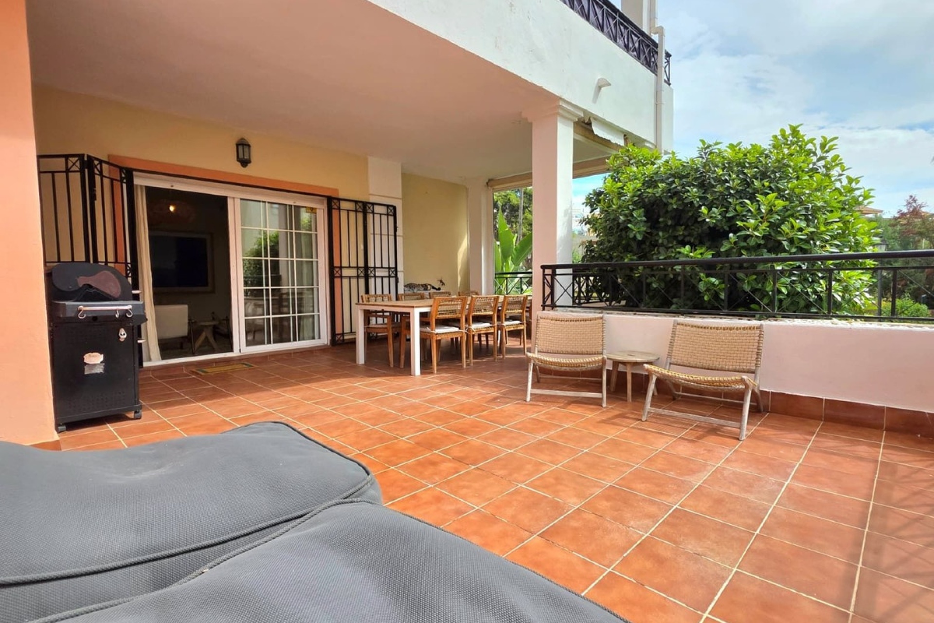 Resale - apartment - Marbella - Nueva Andalucía