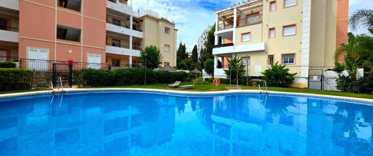 Resale - apartment - Marbella - Nueva Andalucía