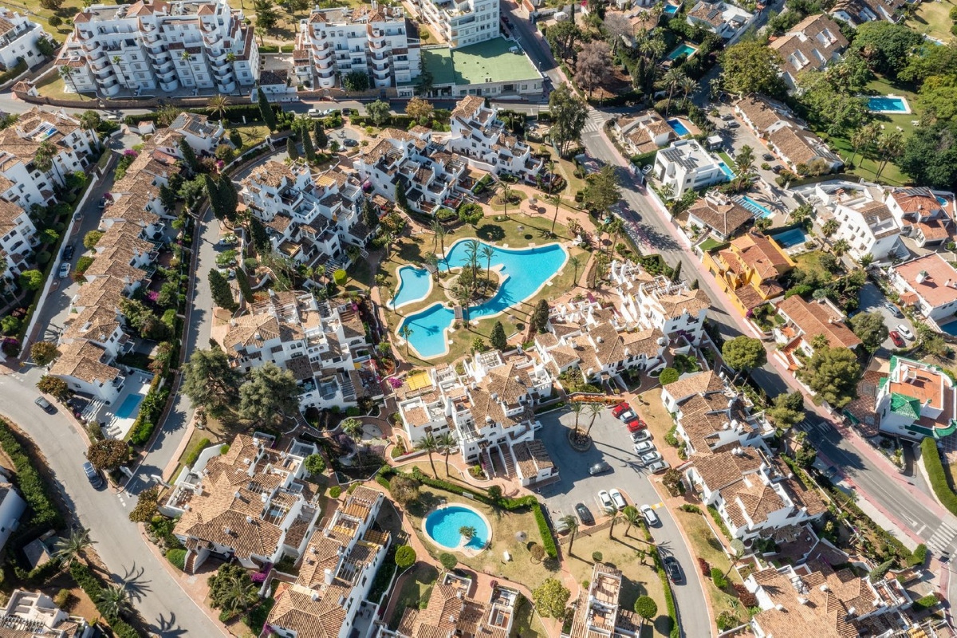 Resale - apartment - Marbella - Nueva Andalucía