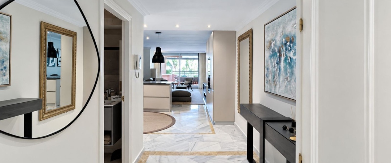 Resale - apartment - Marbella - Nueva Andalucía