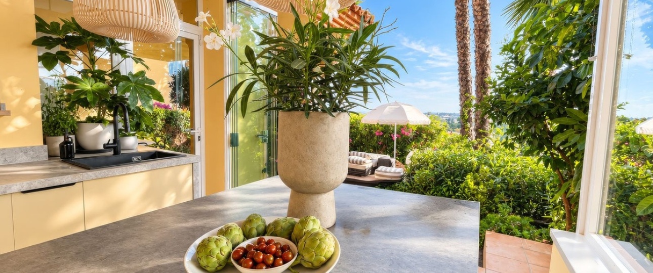 Resale - apartment - Marbella - Nueva Andalucía