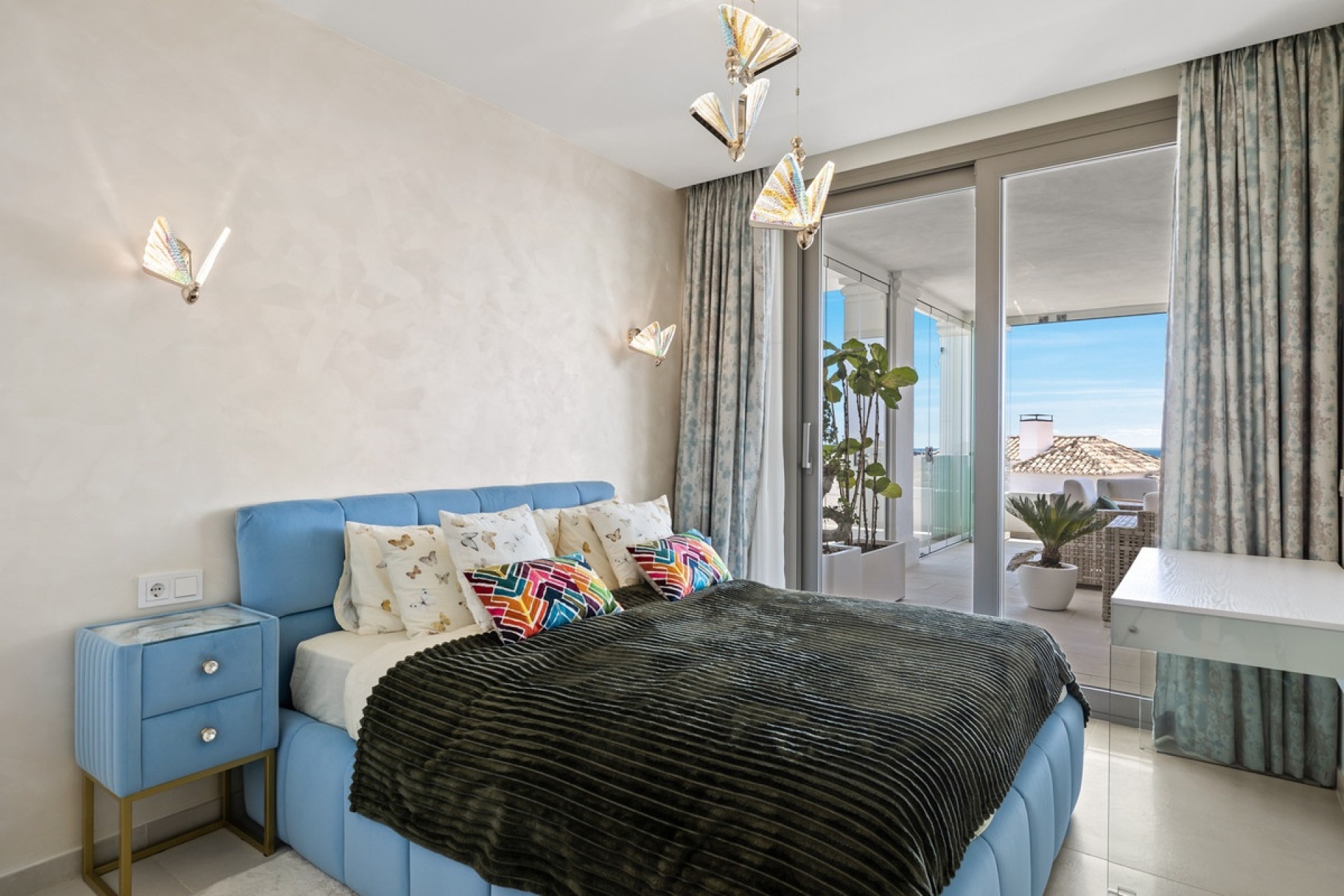 Resale - apartment - Marbella - Nueva Andalucía
