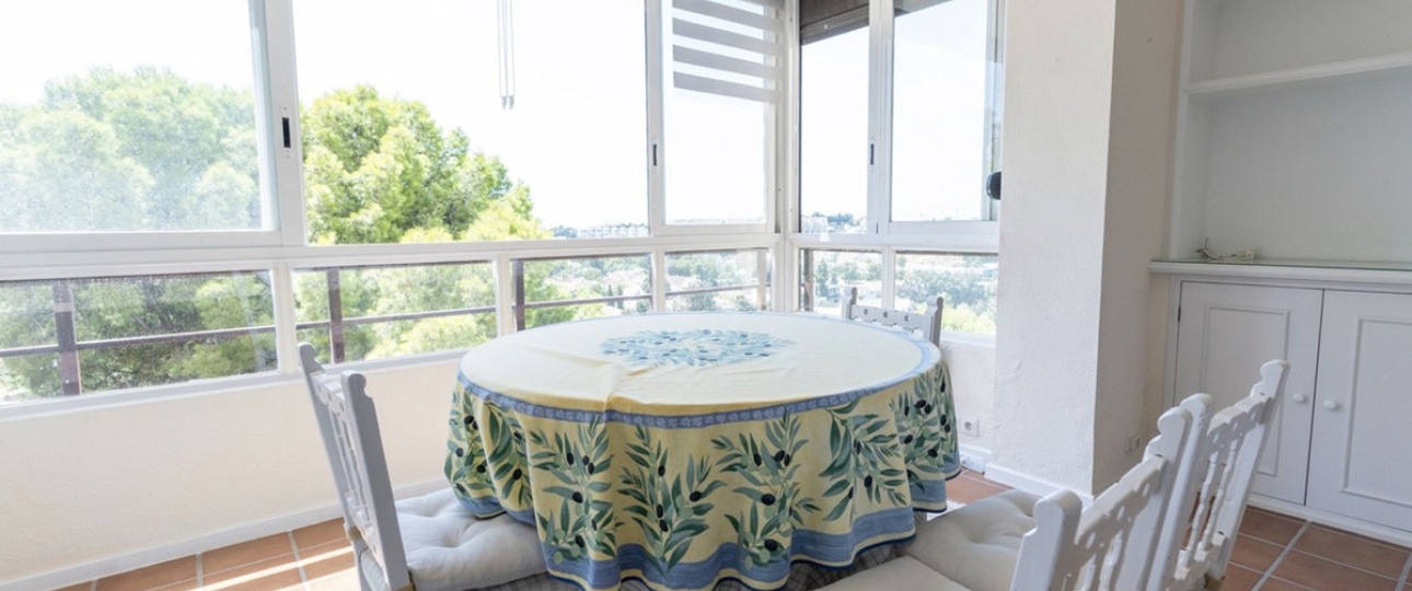 Resale - apartment - Marbella - Nueva Andalucía