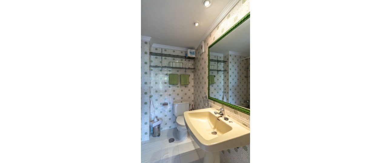 Resale - apartment - Marbella - Nueva Andalucía