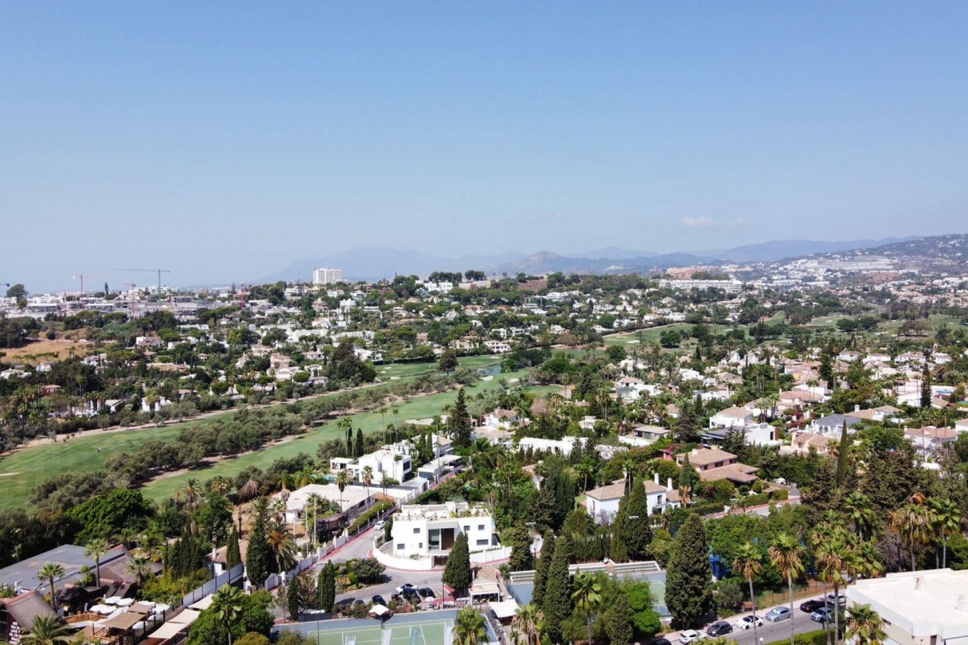 Resale - apartment - Marbella - Nueva Andalucía