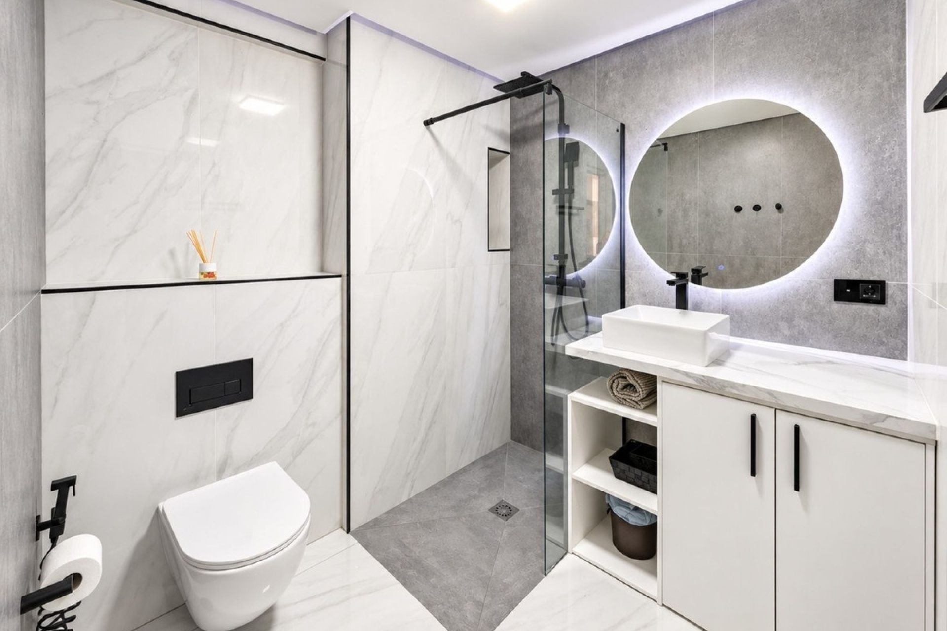 Resale - apartment - Marbella - Nueva Andalucía