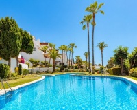 Resale - apartment - Marbella - Nueva Andalucía