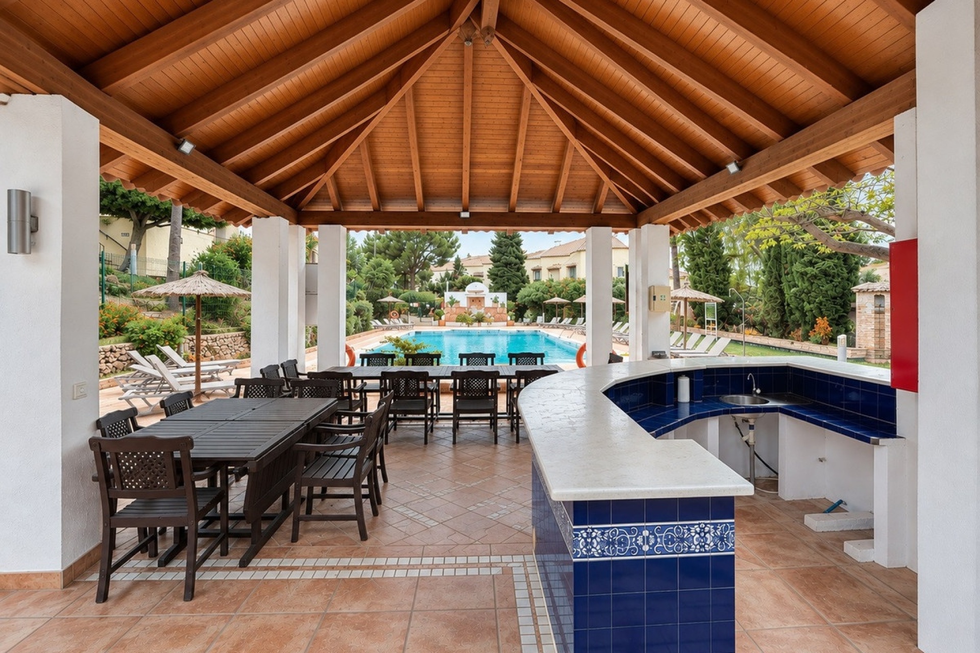 Resale - apartment - Marbella - Nueva Andalucía