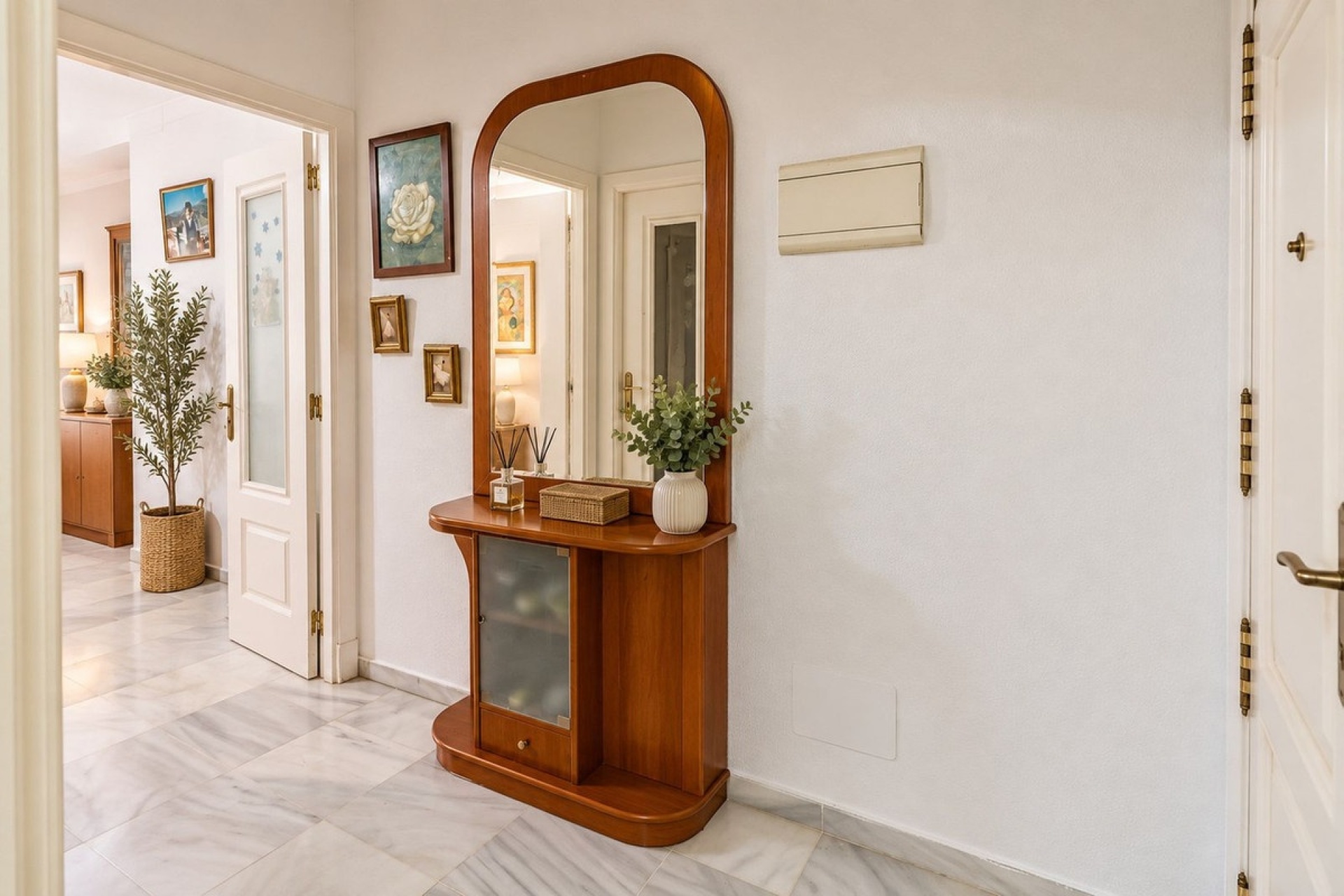 Resale - apartment - Marbella - Nueva Andalucía