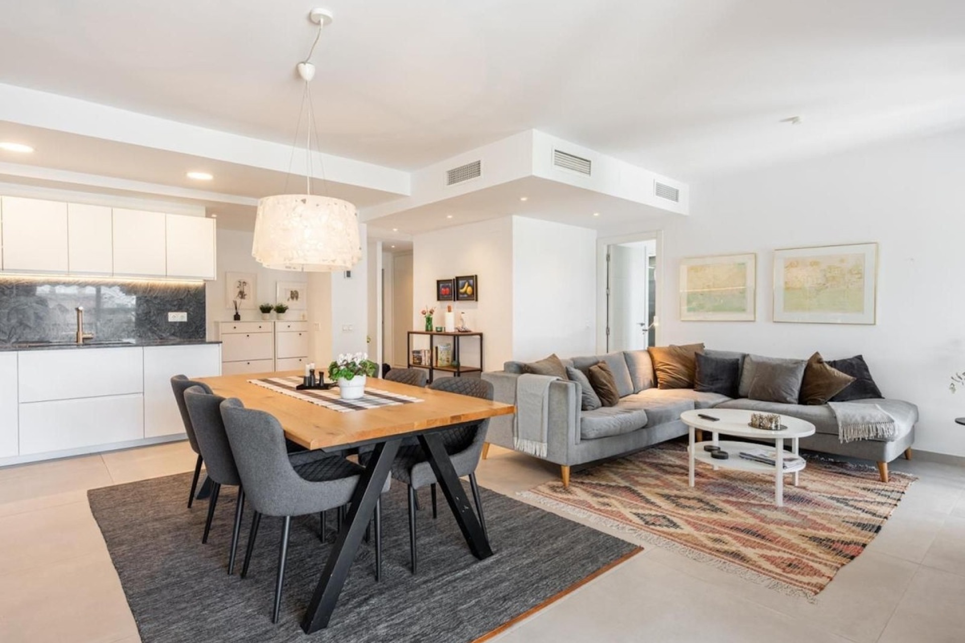 Resale - apartment - Marbella - Nueva Andalucía