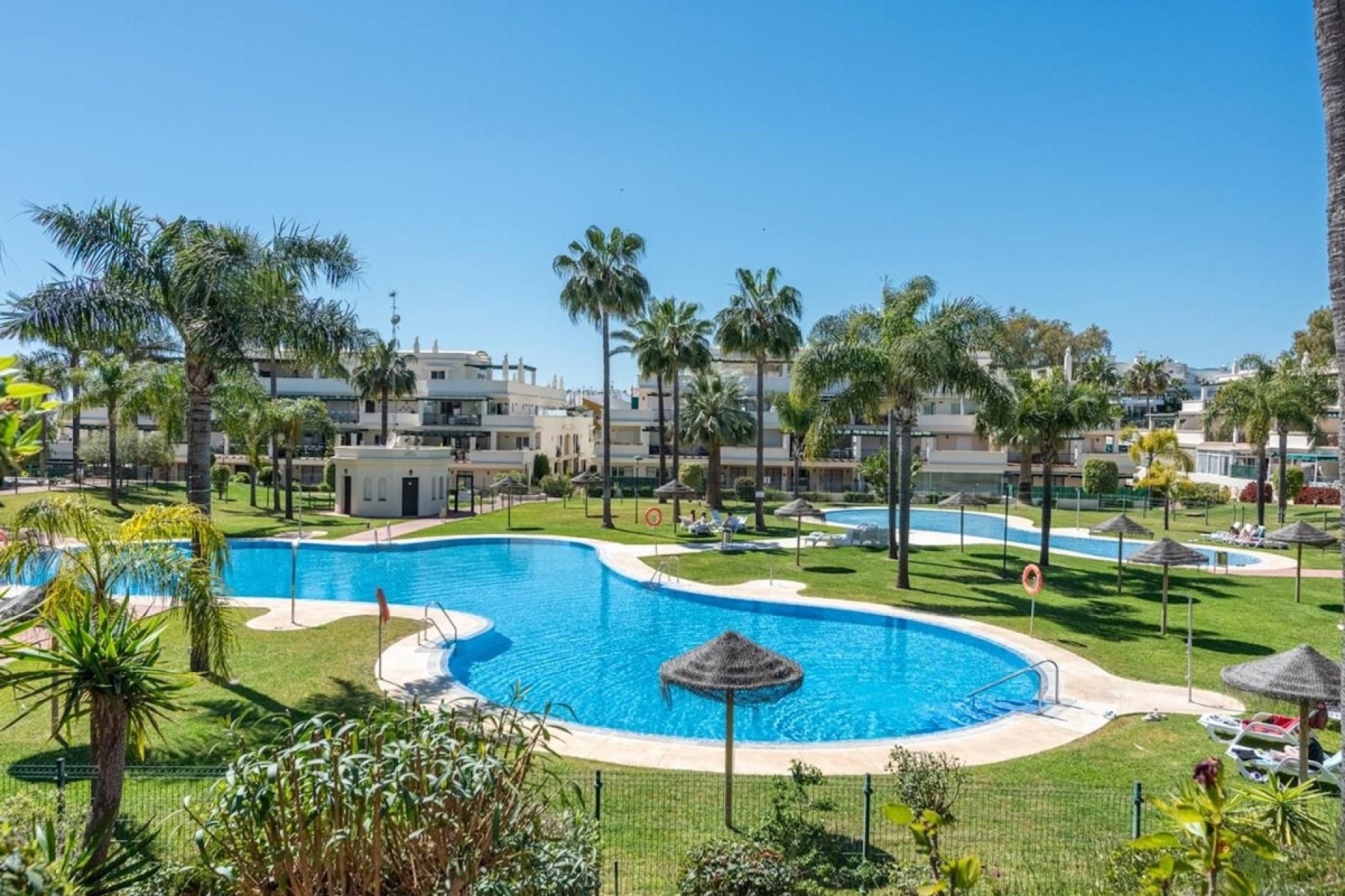 Resale - apartment - Marbella - Nueva Andalucía