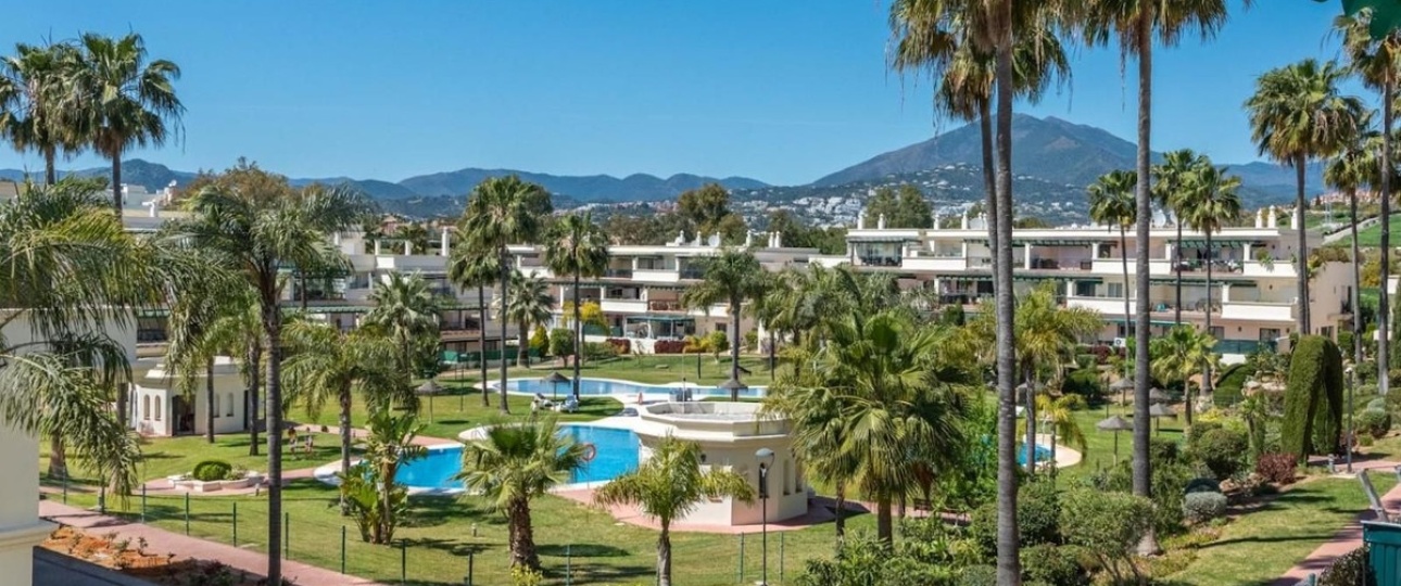 Resale - apartment - Marbella - Nueva Andalucía