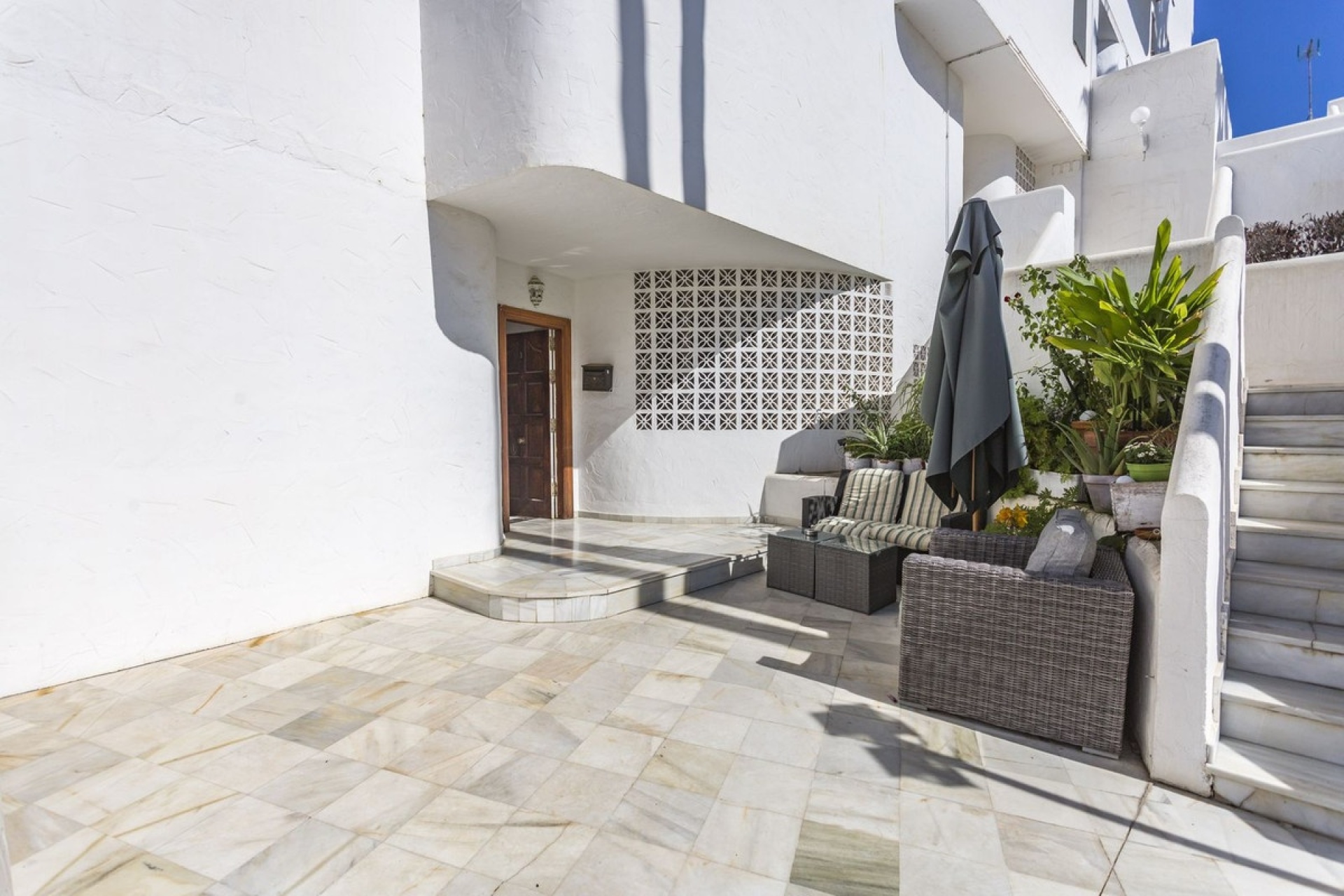 Resale - apartment - Marbella - Nueva Andalucía