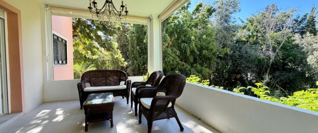 Resale - apartment - Marbella - Nueva Andalucía