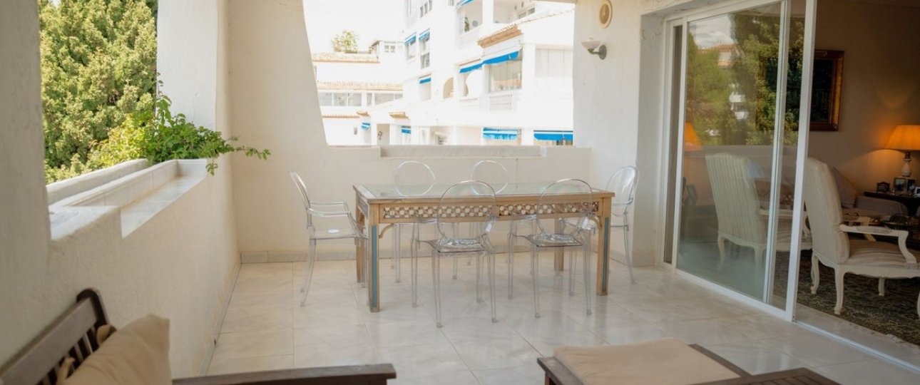 Resale - apartment - Marbella - Puerto Banús