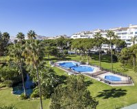 Resale - apartment - Marbella - Puerto Banús