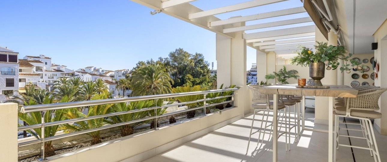 Resale - apartment - Marbella - Puerto Banús