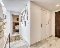 Resale - apartment - Marbella - Puerto Banús