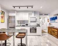 Resale - apartment - Marbella - Puerto Banús