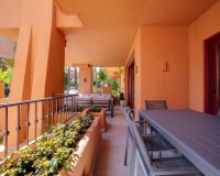 Resale - apartment - Marbella - Puerto Banús