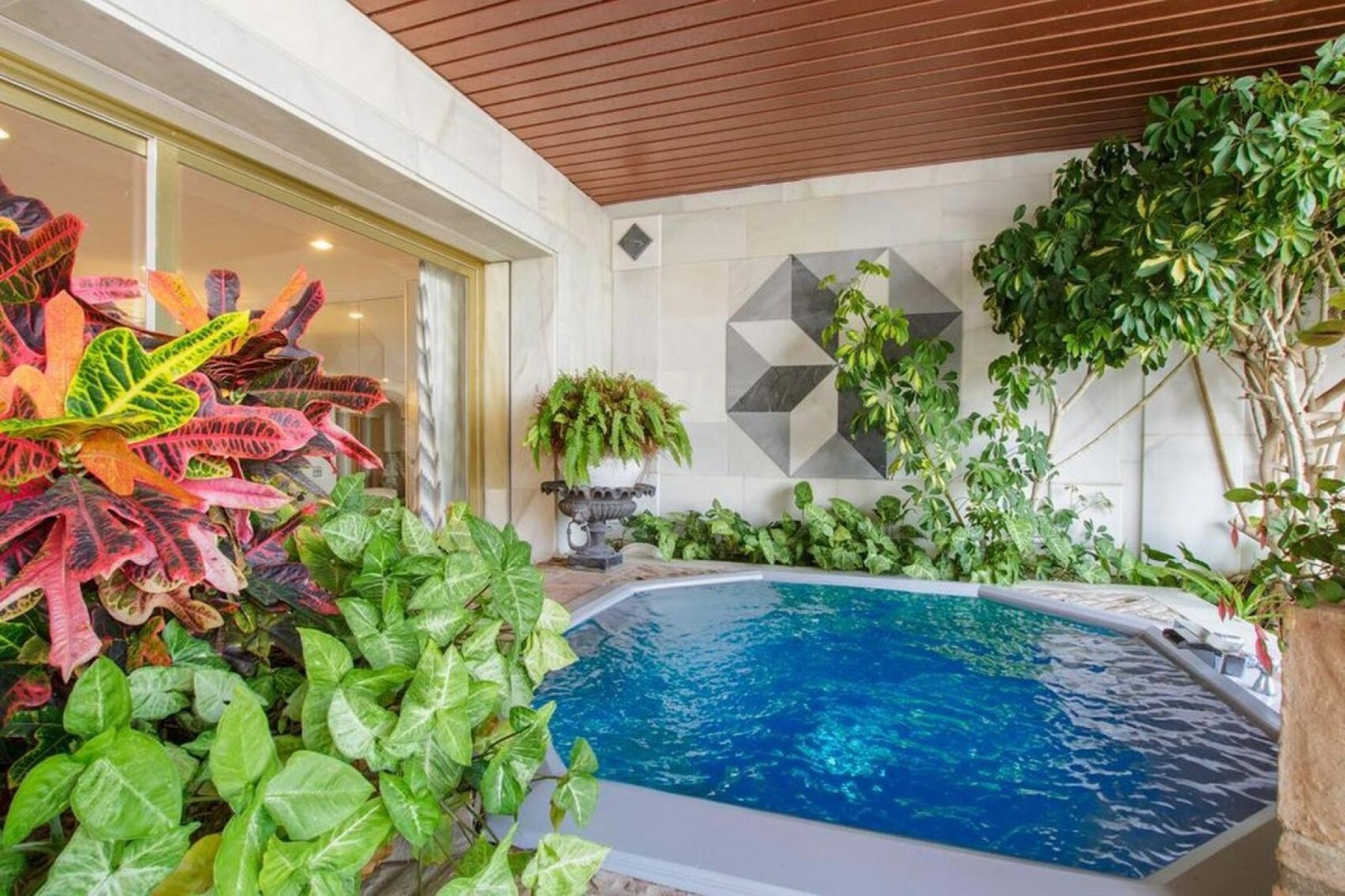 Resale - apartment - Marbella - Puerto Banús