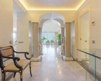 Resale - apartment - Marbella - Puerto Banús
