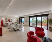 Resale - apartment - Marbella - Puerto Banús