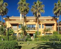 Resale - apartment - Marbella - Puerto Banús