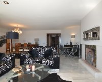 Resale - apartment - Marbella - Puerto Banús
