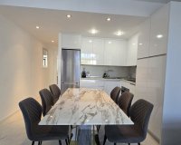 Resale - apartment - Marbella - Puerto Banús
