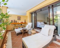 Resale - apartment - Marbella - Puerto Banús