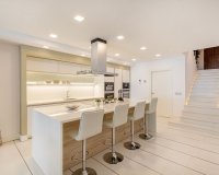 Resale - apartment - Marbella - Puerto Banús