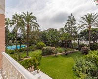 Resale - apartment - Marbella - Puerto Banús