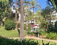 Resale - apartment - Marbella - Puerto Banús