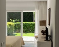 Resale - apartment - Marbella - Puerto Banús