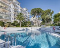 Resale - apartment - Marbella - Puerto Banús