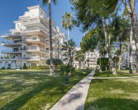 Resale - apartment - Marbella - Puerto Banús