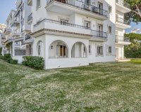 Resale - apartment - Marbella - Puerto Banús