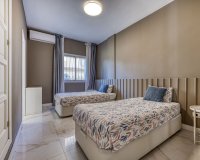 Resale - apartment - Marbella - Puerto Banús