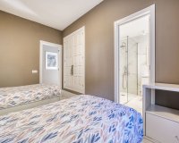 Resale - apartment - Marbella - Puerto Banús