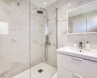 Resale - apartment - Marbella - Puerto Banús